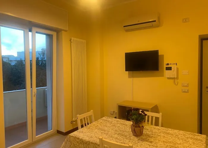 דירה Residenza Giovanni Paolo Secondo- Casa Sull'albero בארי